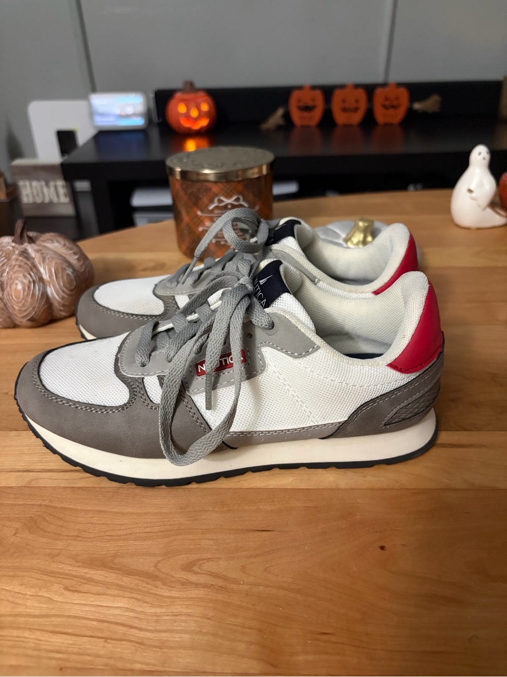 Nautica Boy’s Gray and White Casual Lace-Up Sneakers - Picture 3 of 7